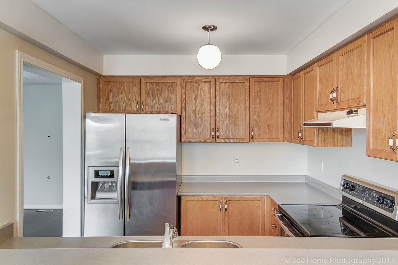 97 Piperbrook Crescent - Photo 6 of 17