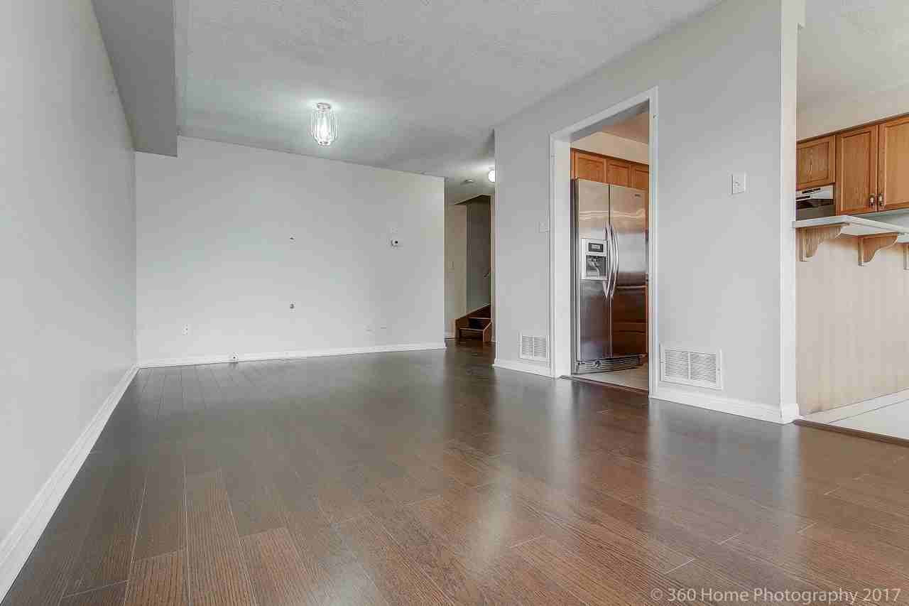 97 Piperbrook Crescent - Photo 4 of 17