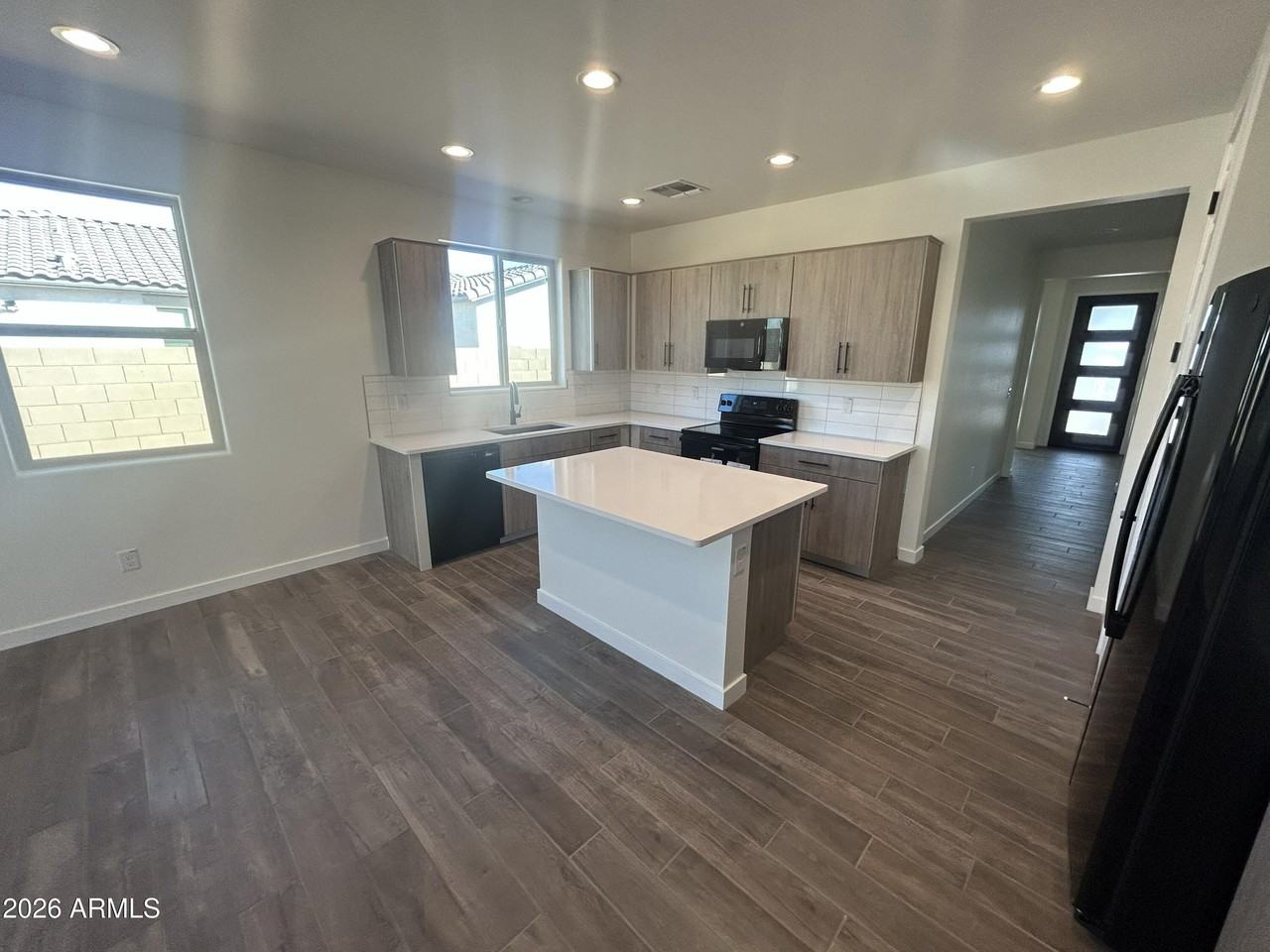1626 E Evelyn St - Photo 2 of 20