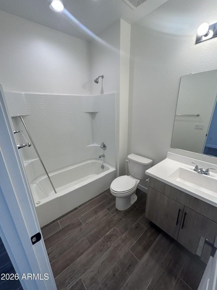 1626 E Evelyn St - Photo 5 of 20