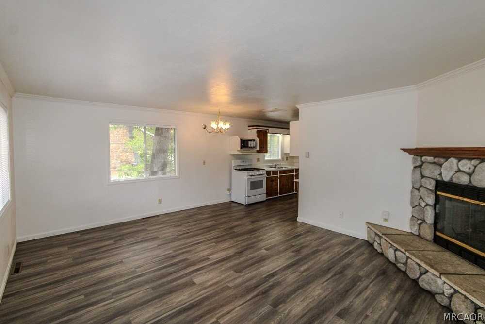 518 Orange Ave - Photo 2 of 22