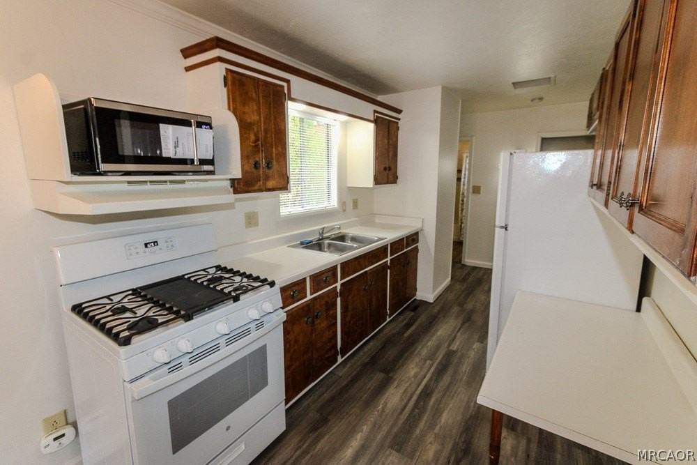 518 Orange Ave - Photo 6 of 22