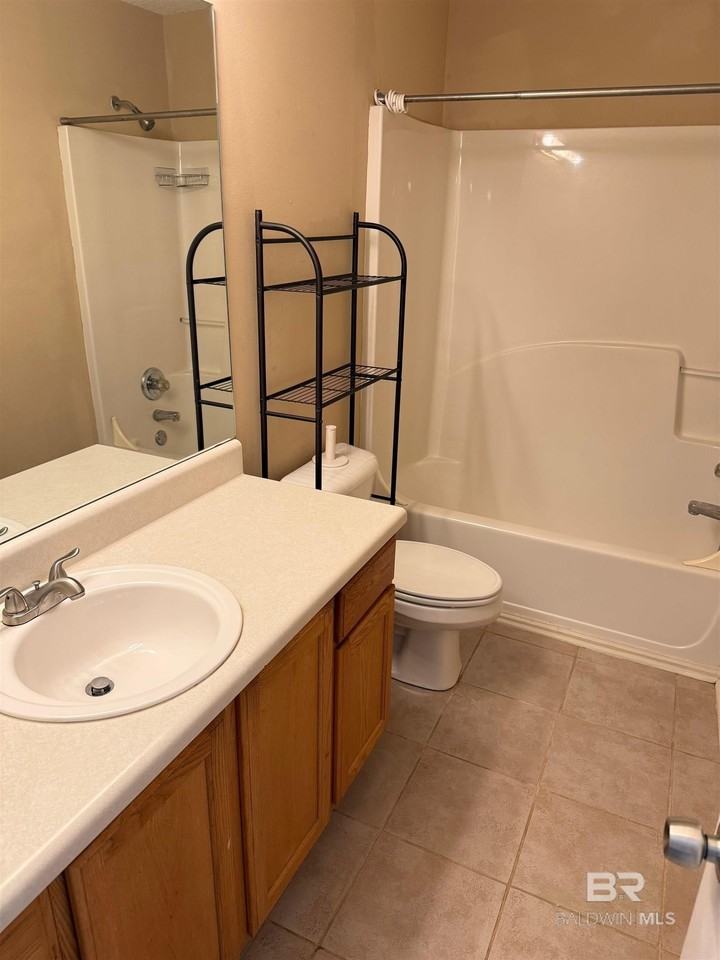 406 Belle Chase Ct S - Photo 3 of 13