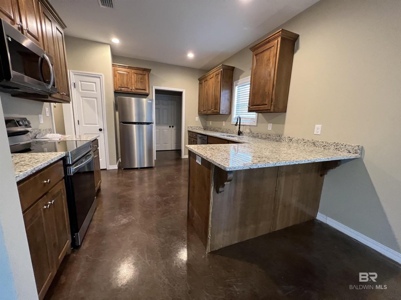 12862 Churchill Dr - Photo 5 of 15