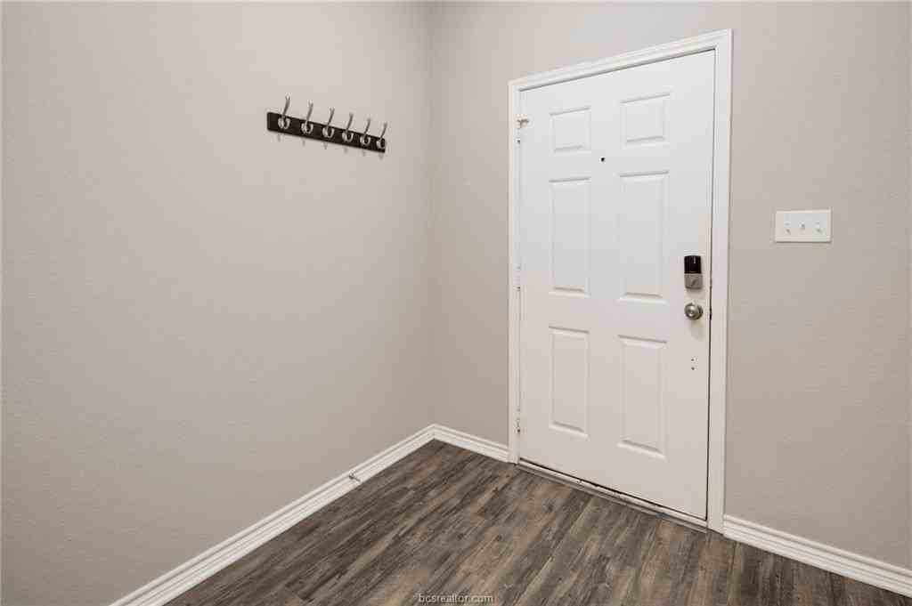 3433 Summerway Dr - Photo 4 of 31