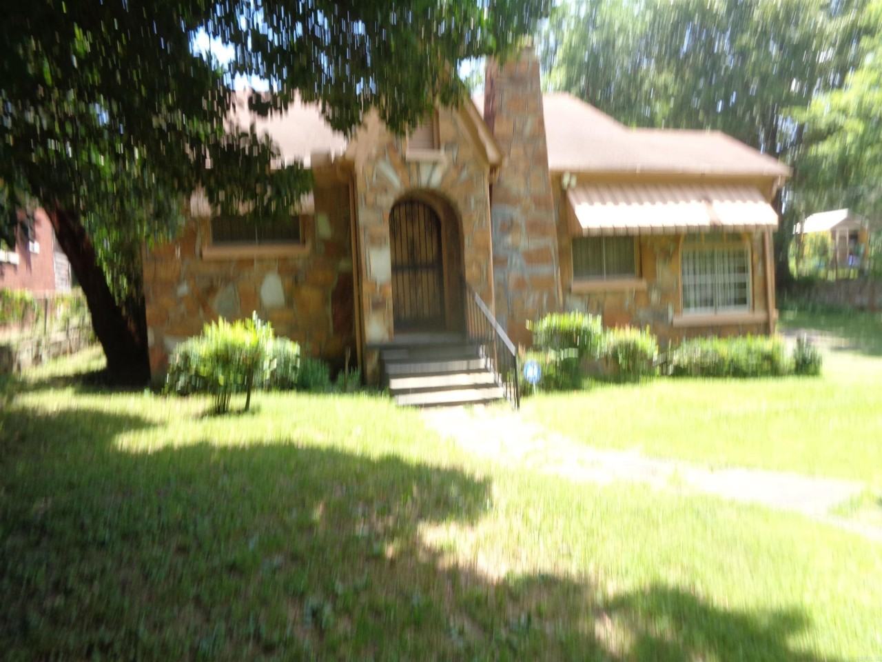 3015 S Battery St - Photo 5 of 38