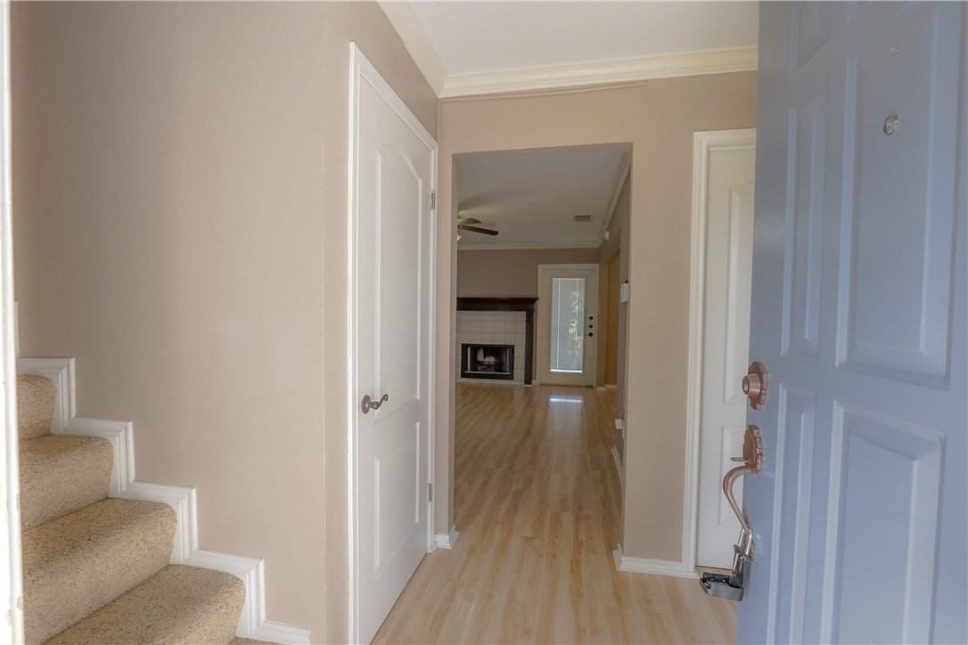 3149 Elderberry Ln - Photo 3 of 30