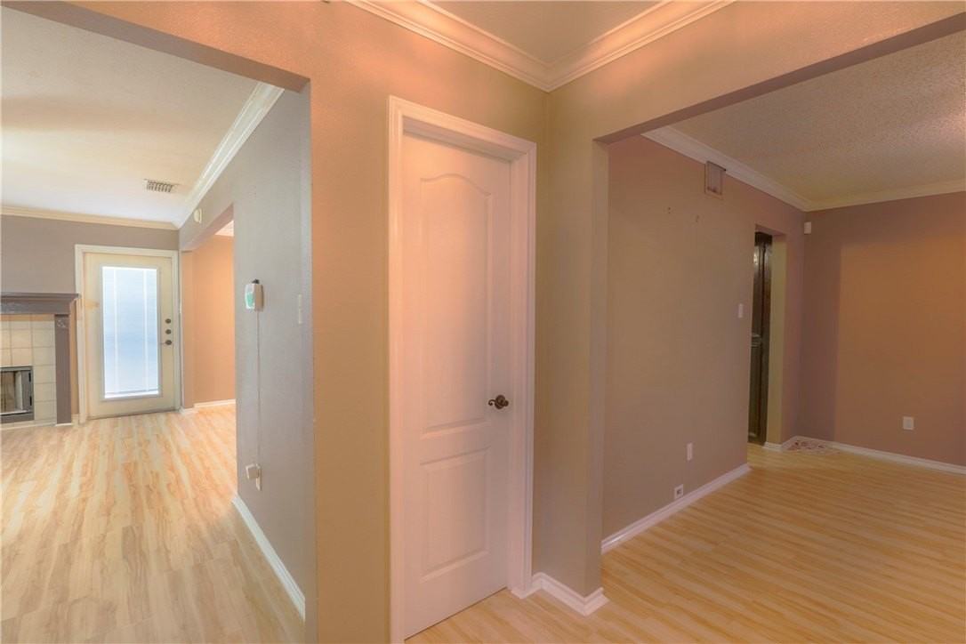 3149 Elderberry Ln - Photo 4 of 30