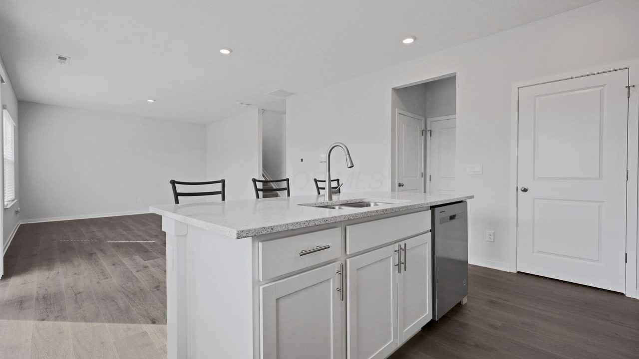 858 Sunny Vale Dr - Photo 7 of 15