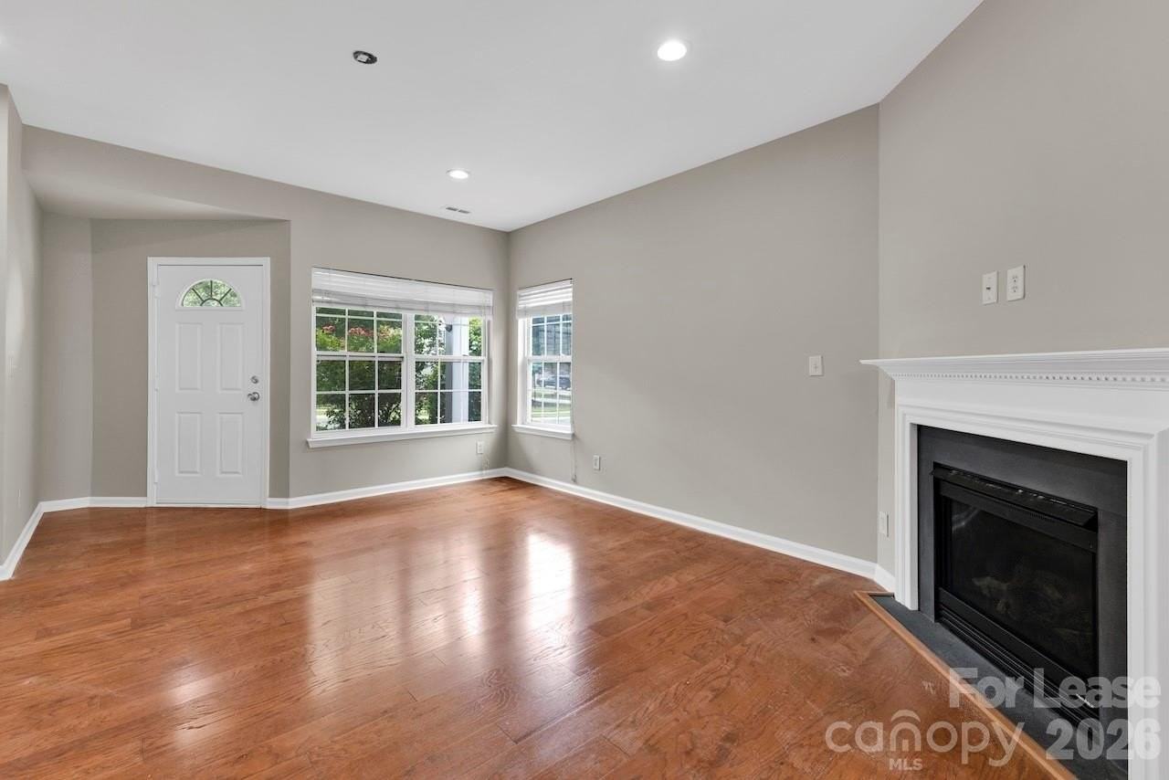 10350 Stineway Ct - Photo 7 of 19