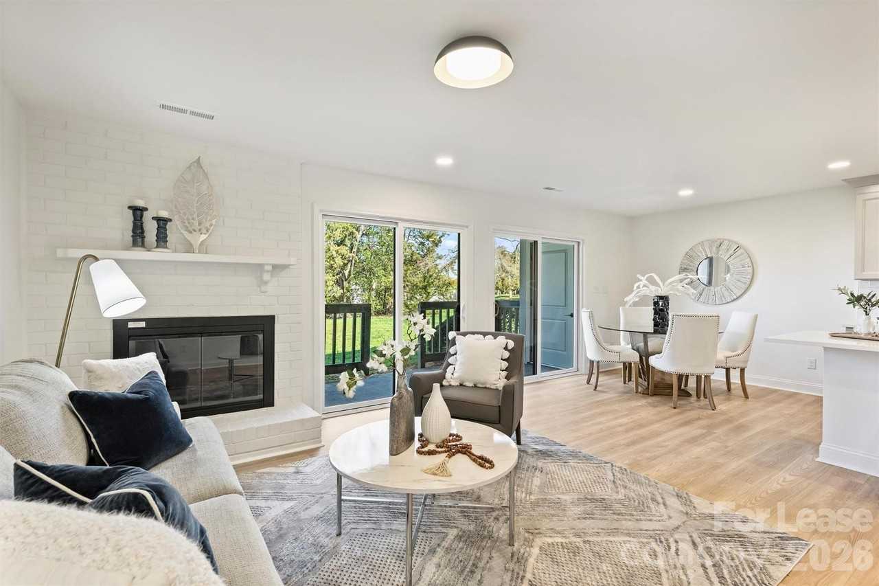 11141 Harrowfield Rd - Photo 4 of 31