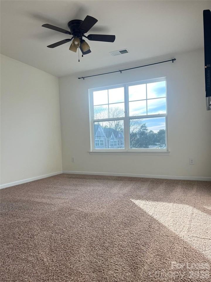 13259 Savannah Point Dr - Photo 5 of 17