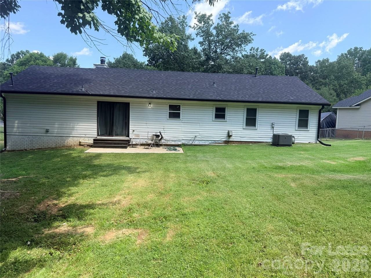 5819 Woodrock Ct - Photo 4 of 17