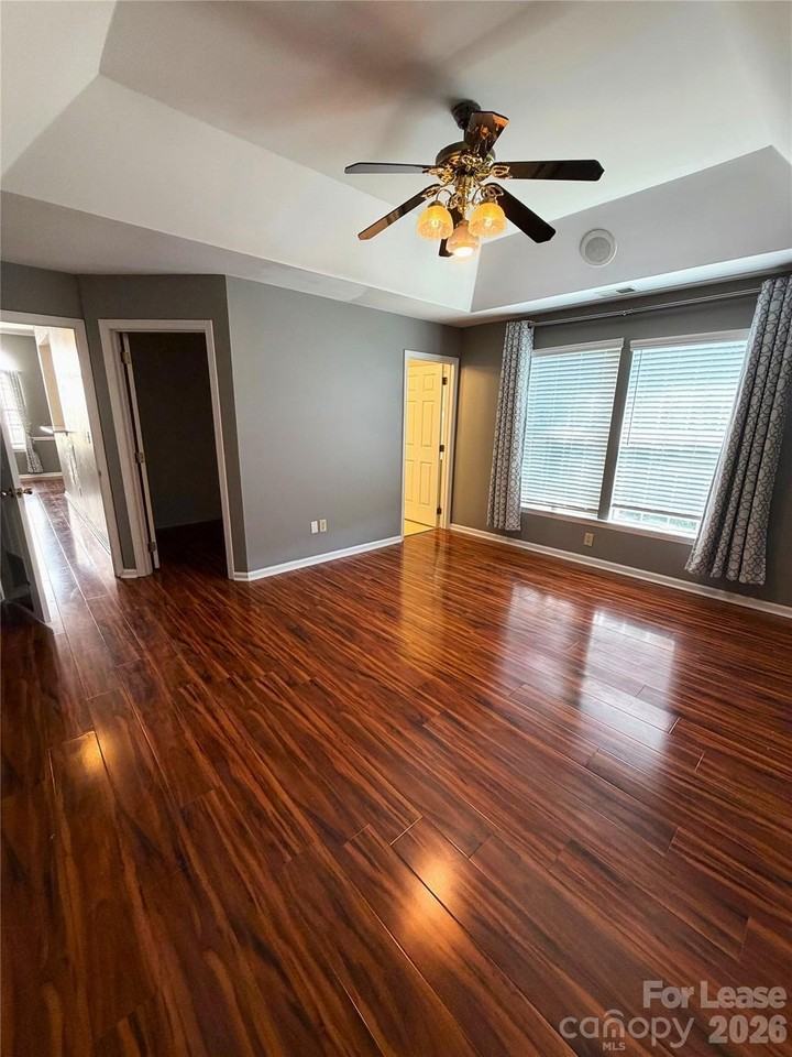 900 Gretna Green Dr - Photo 7 of 14