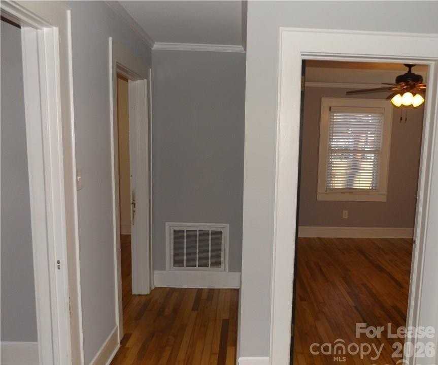 1024 8th St Ne - Photo 6 of 10