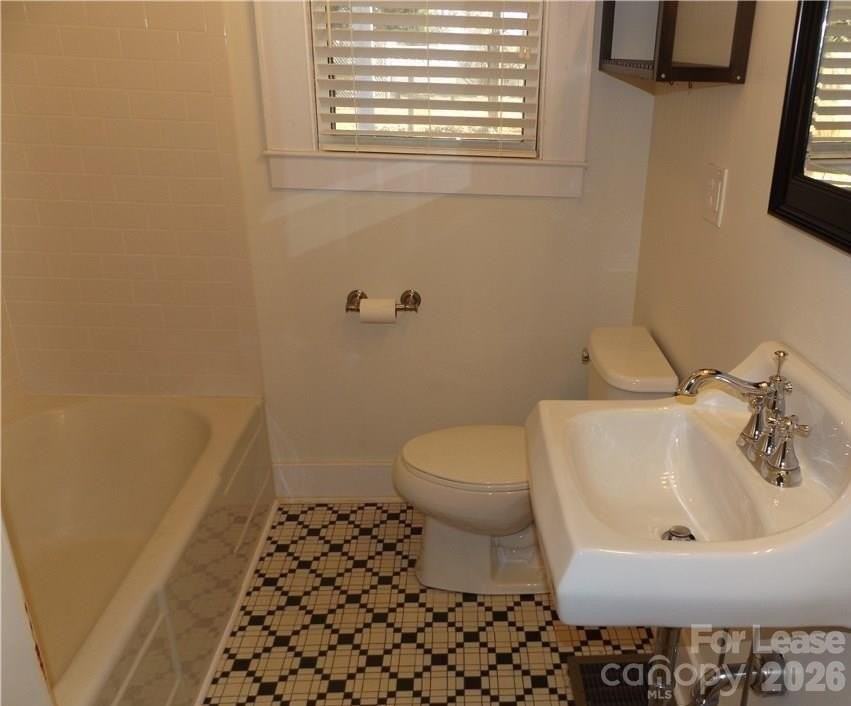 1024 8th St Ne - Photo 7 of 10