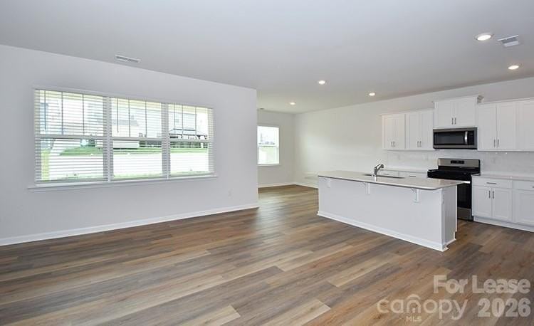 119 Pecan Grove Ln - Photo 4 of 25