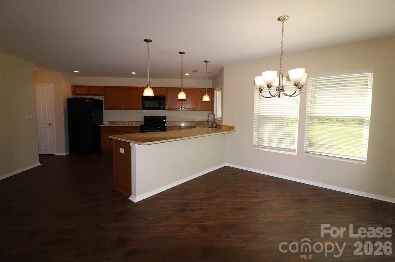 13011 Lake Erie Ln - Photo 2 of 31