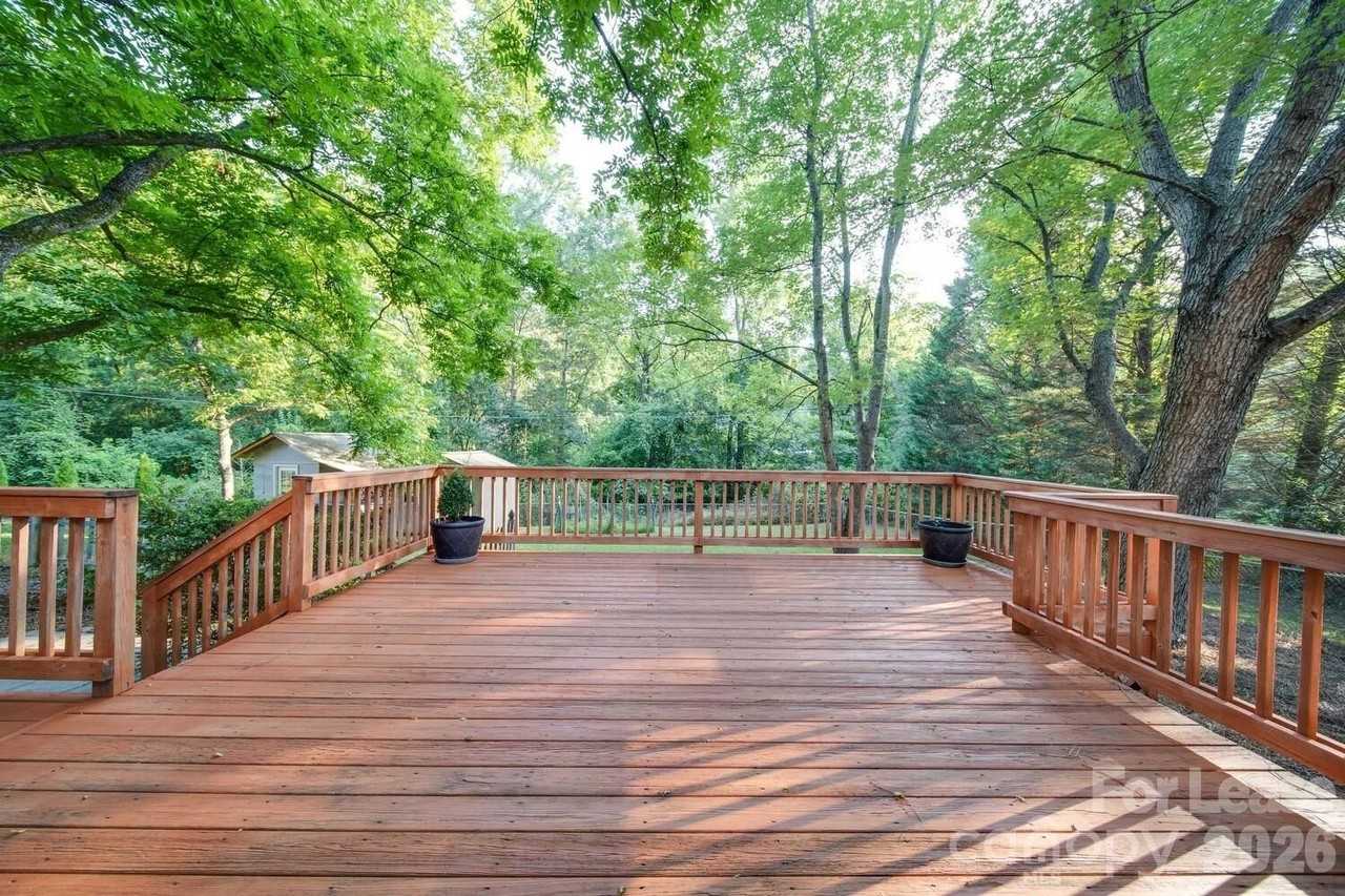 6700 Castlegate Dr - Photo 4 of 48