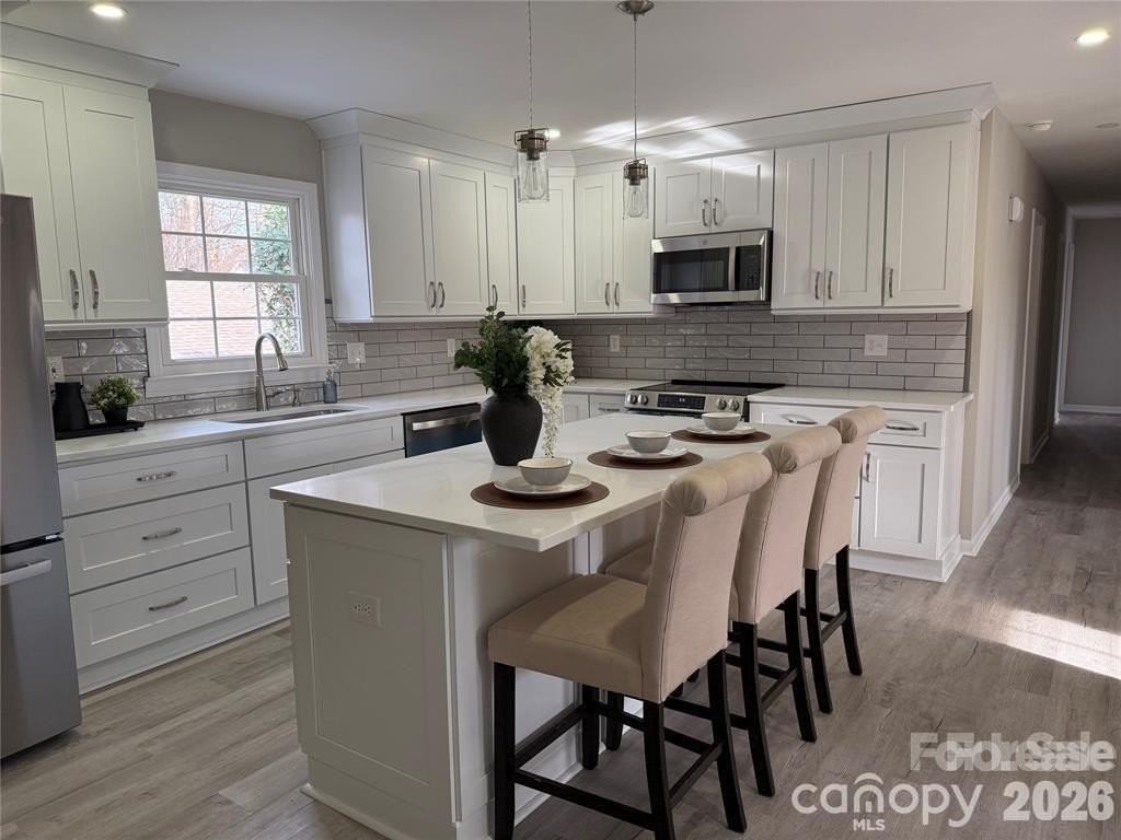 2411 Kimway Dr - Photo 4 of 15
