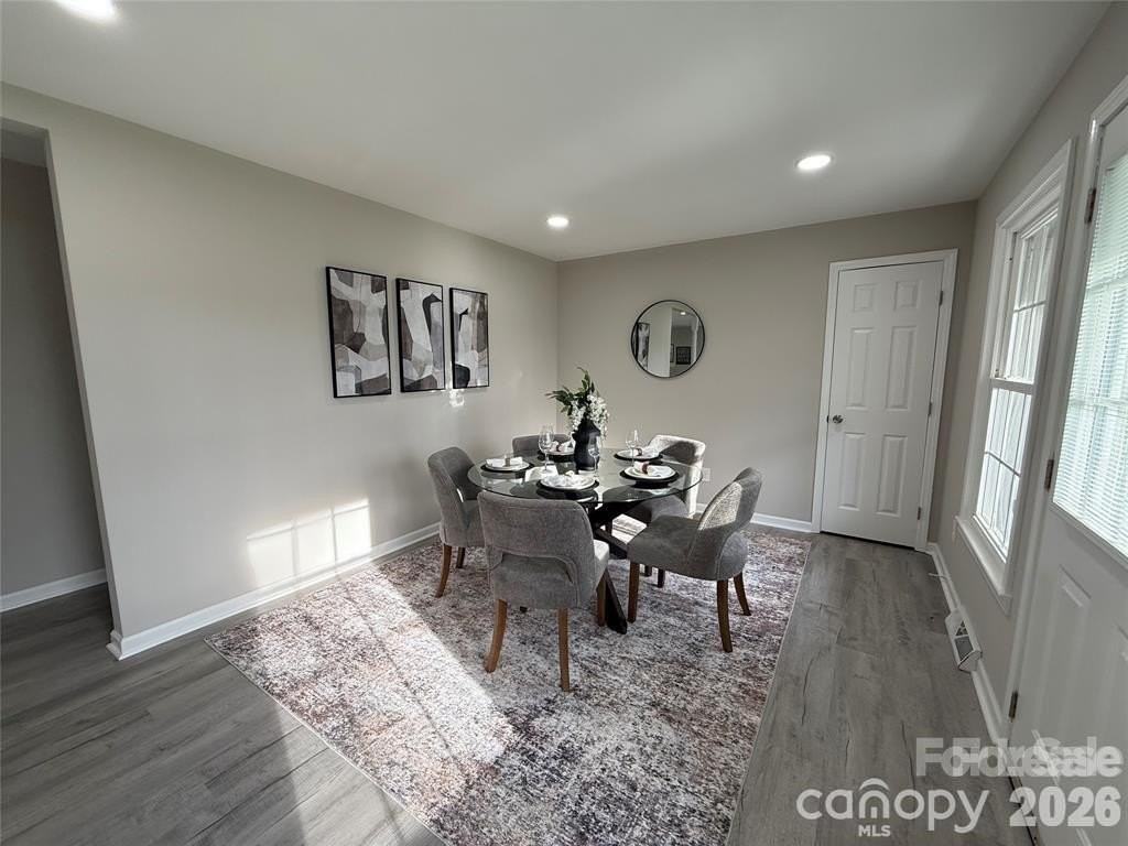 2411 Kimway Dr - Photo 6 of 15
