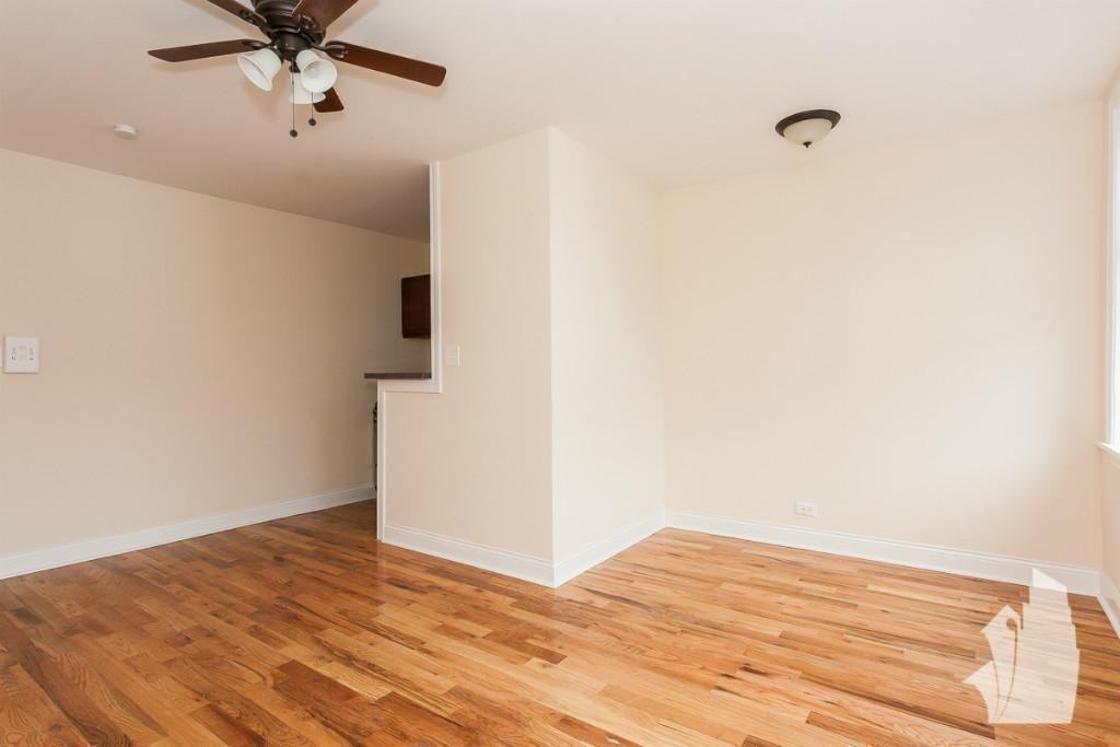 818 W Diversey Pkwy #G - Photo 5 of 11