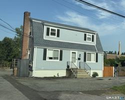 featured image of 71 Alvord Ln #2