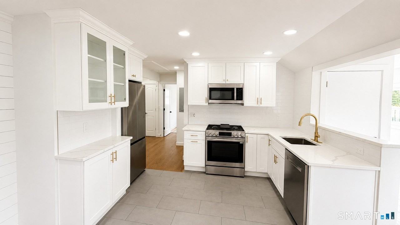 16 Carolina Rd #2 - Photo 6 of 21