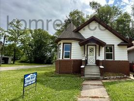 614 10th St Ne #1 - Photo 1 of 1
