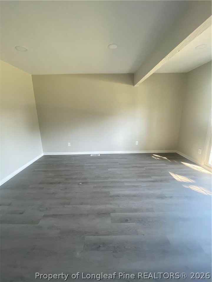 671 Wiltshire Rd - Photo 6 of 11