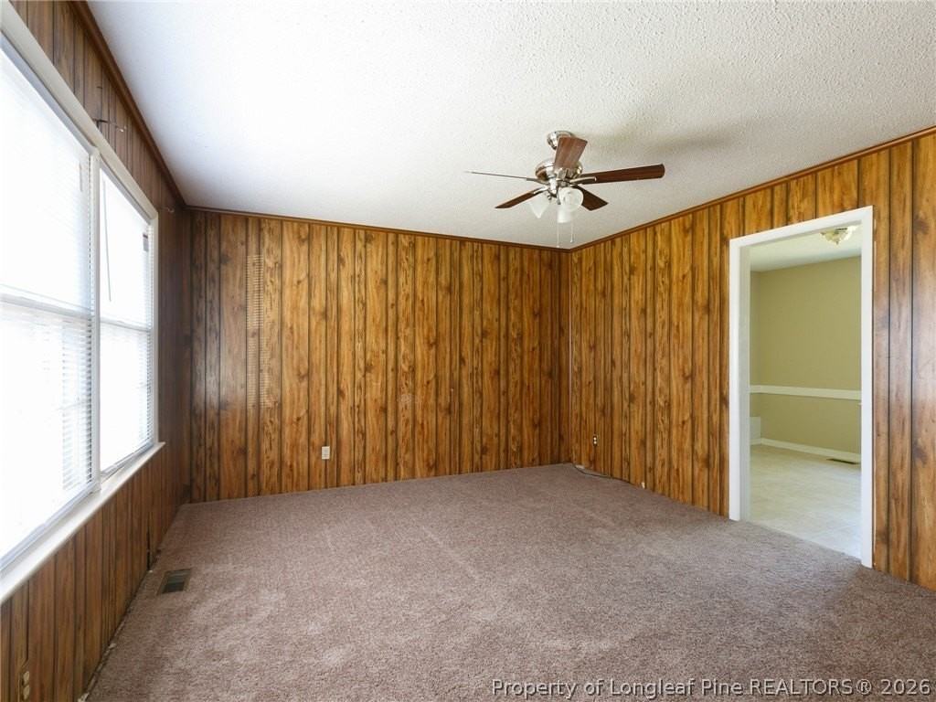 3249 Glenmore Dr - Photo 4 of 16