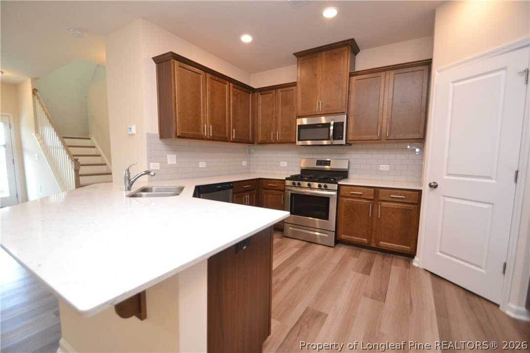 1127 Brightskies St - Photo 7 of 50