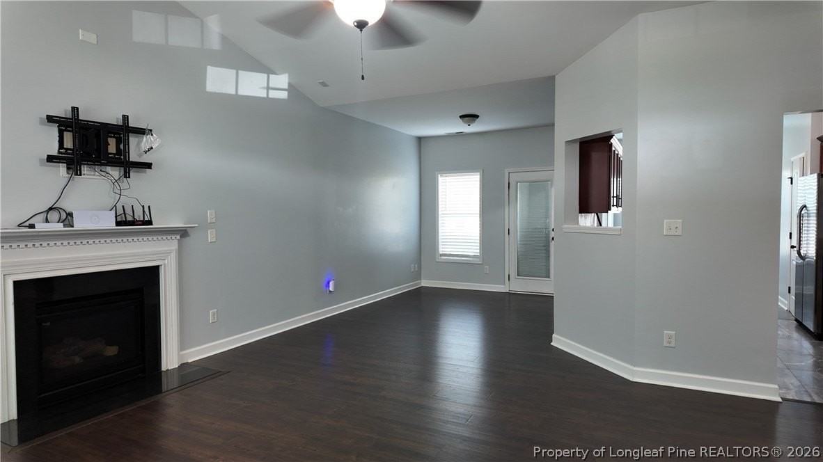 5317 Nessee St - Photo 3 of 20