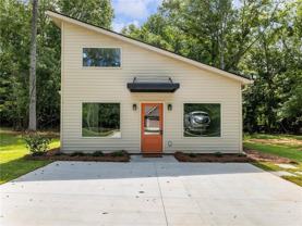 8083 Beachwood Dr - Photo 1 of 1