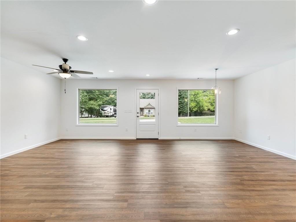8083 Beachwood Dr - Photo 3 of 49