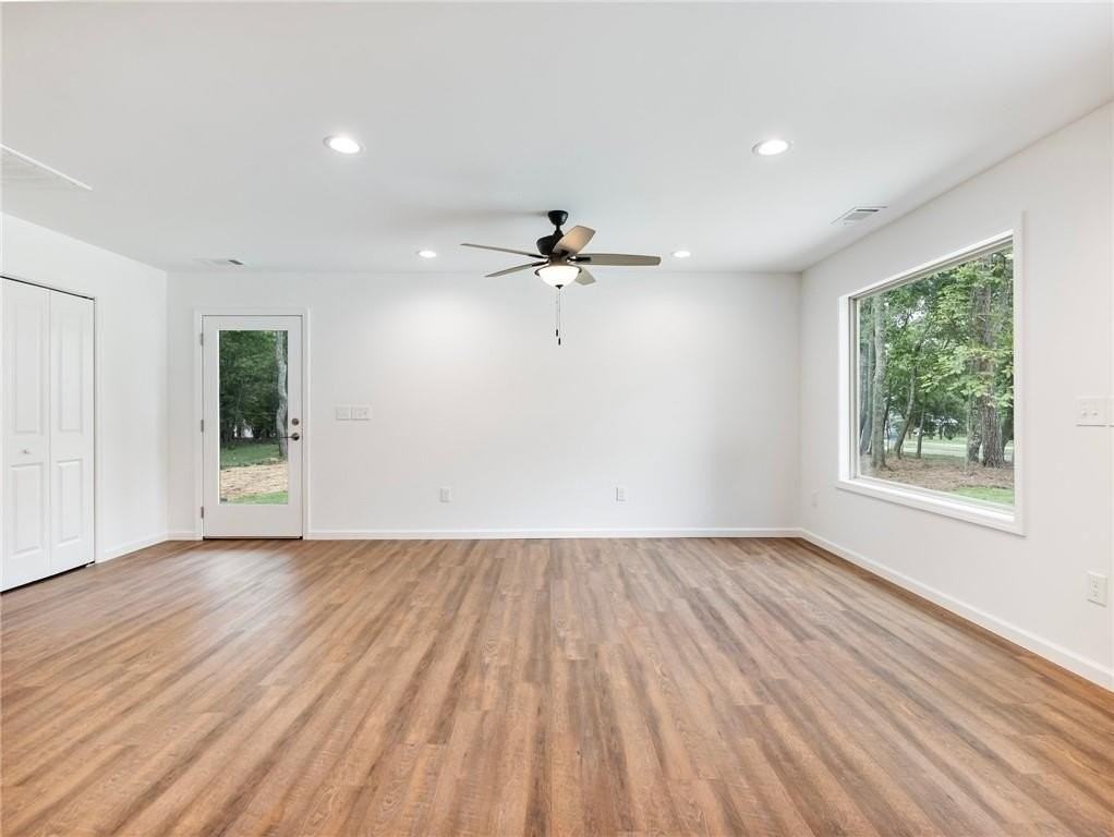 8083 Beachwood Dr - Photo 4 of 49