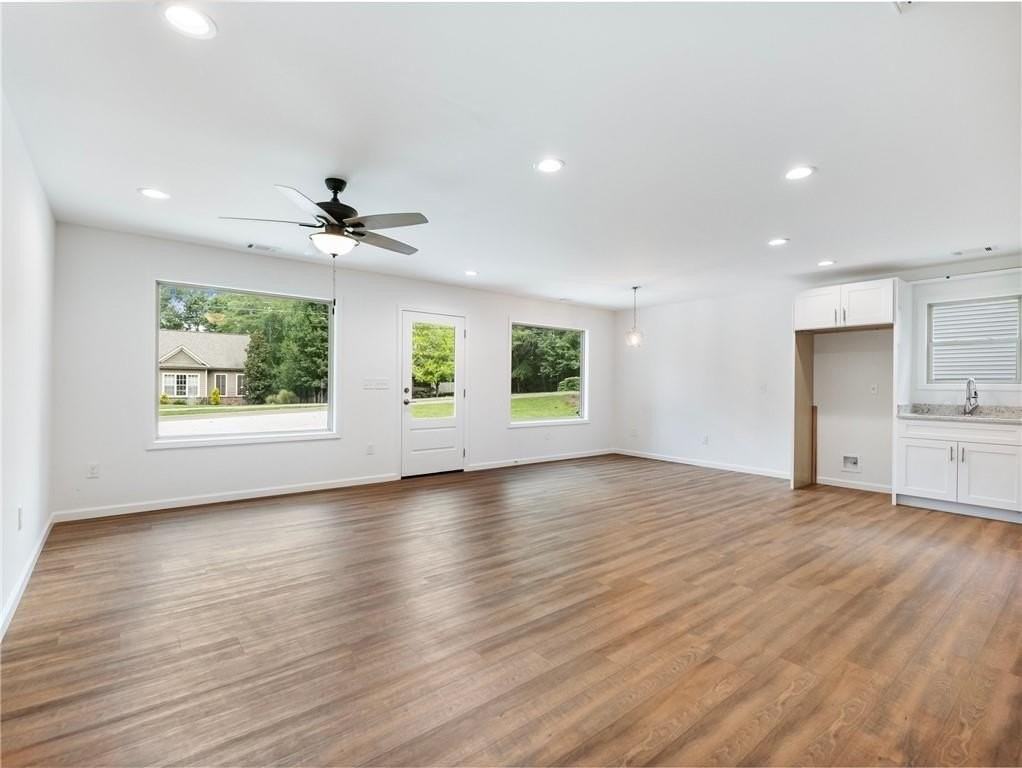8083 Beachwood Dr - Photo 6 of 49