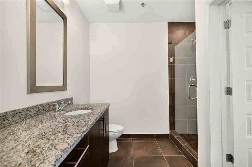 1080 Peachtree St Ne #2004 - Photo 6 of 50