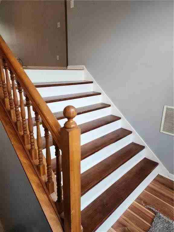 1158 Olde Hinge Way - Photo 2 of 28