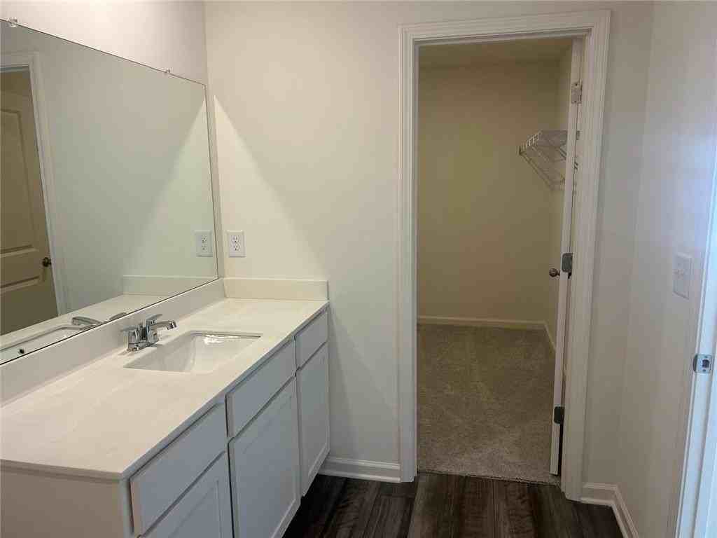 2095 Emerson Dr - Photo 3 of 3