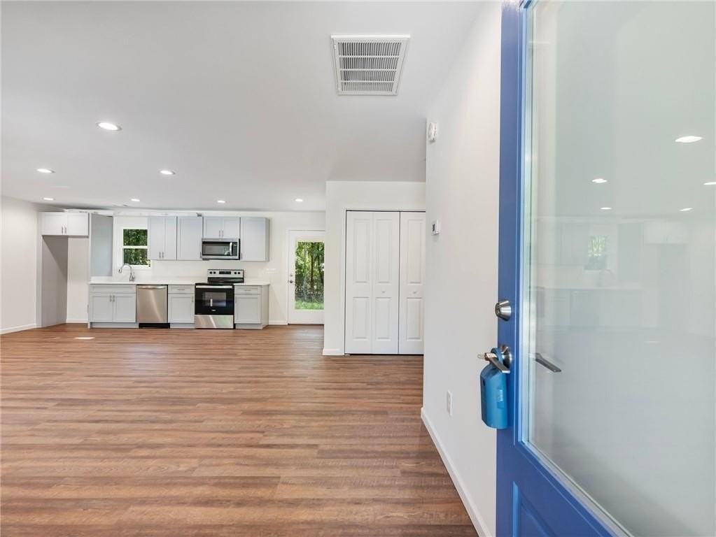 8079 Beachwood Dr - Photo 2 of 48