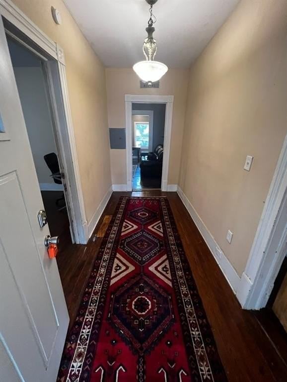 1059 Hampton St Nw - Photo 5 of 23