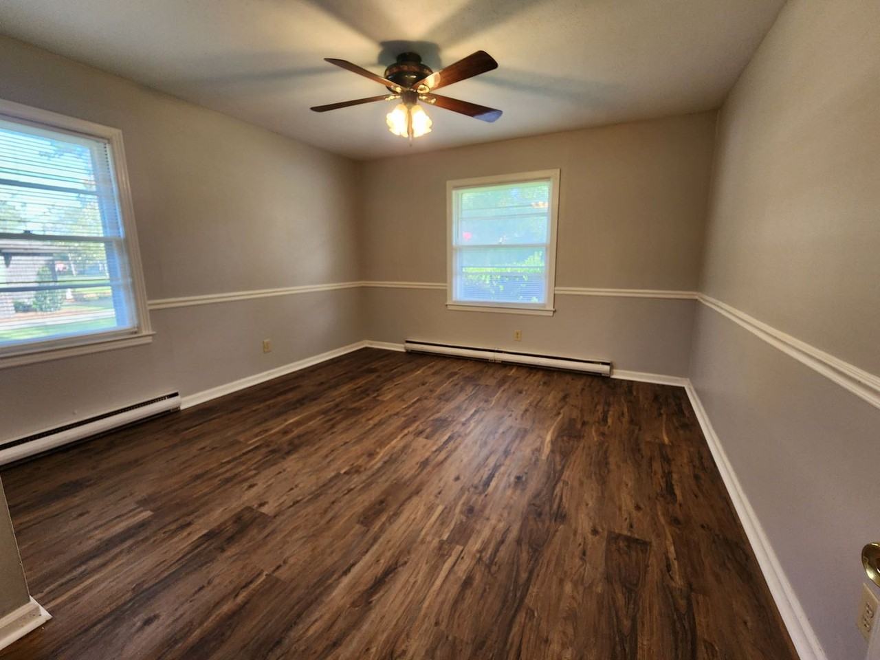 1213 Mcree Dr - Photo 4 of 9