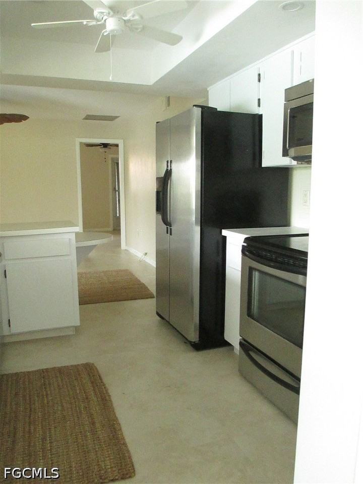841 Se 41st St - Photo 2 of 21