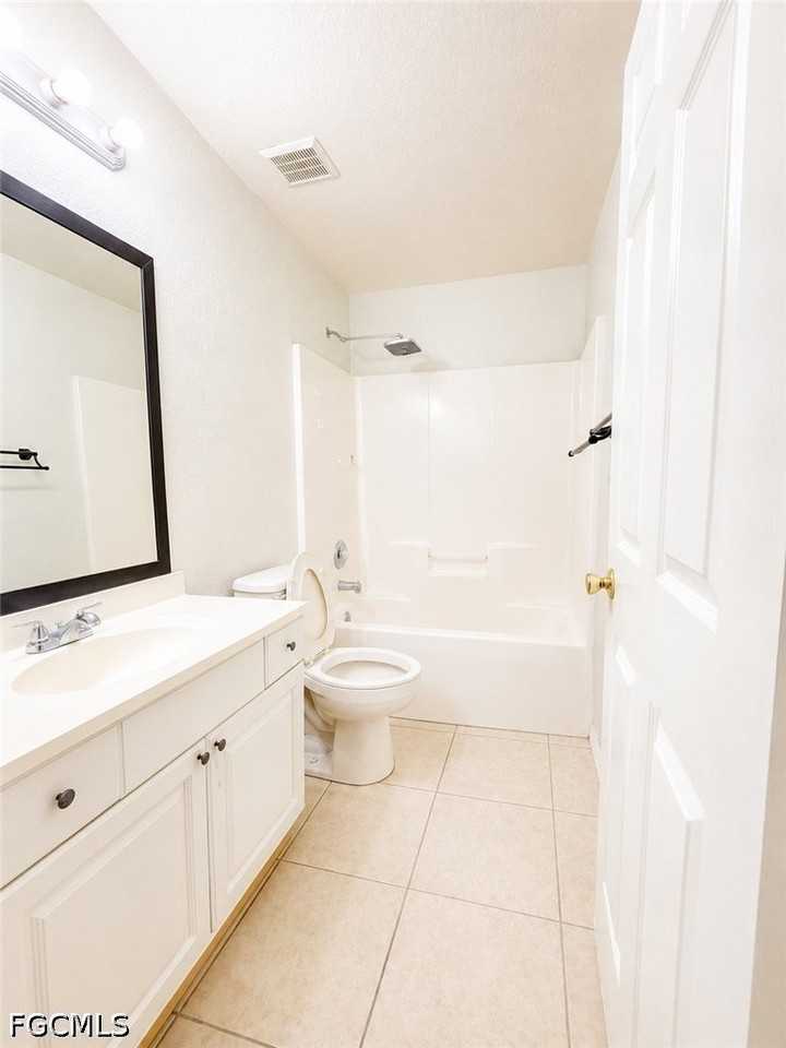 4719 22nd St Sw - Photo 5 of 8