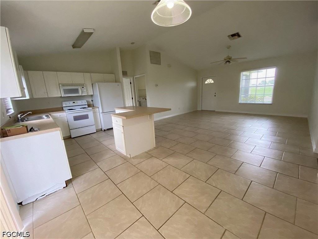 1703 Ne 17th St - Photo 3 of 18