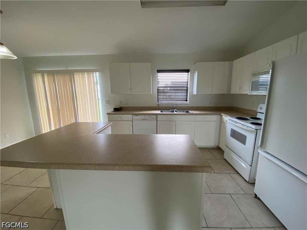 1703 Ne 17th St - Photo 5 of 18