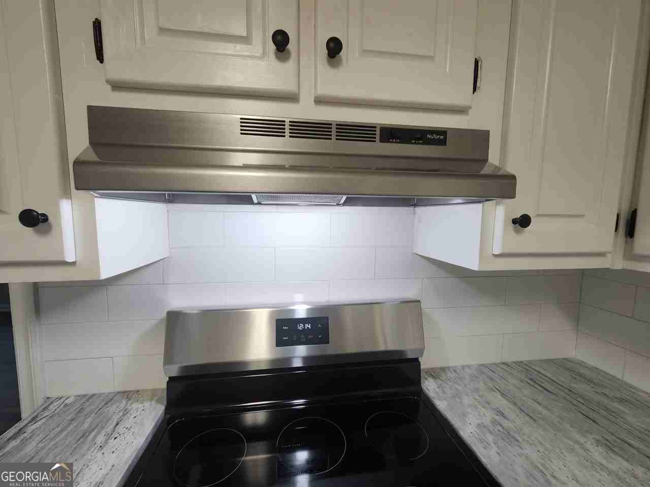 4117 Lake Dr - Photo 7 of 20