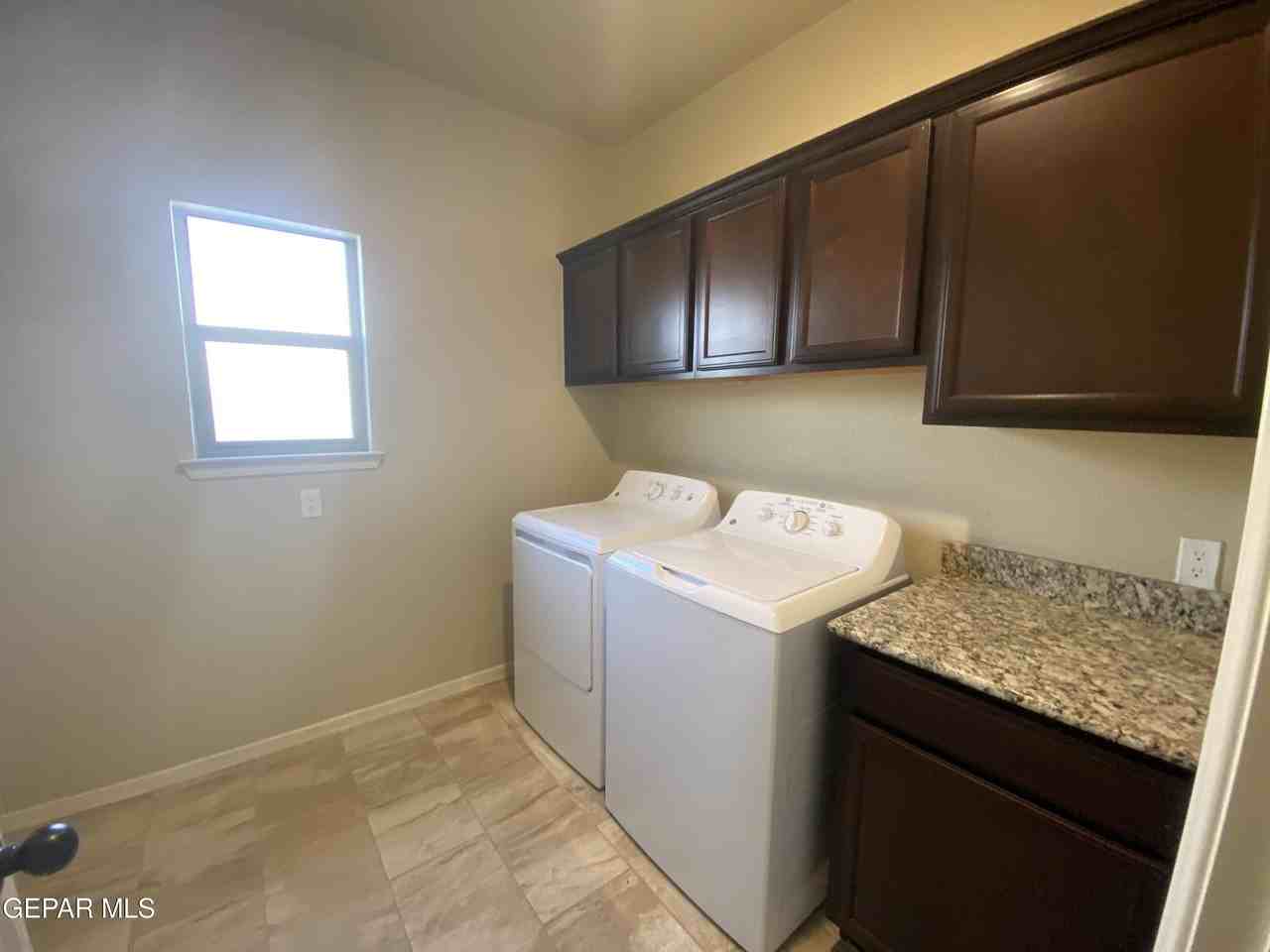 408 La Puesta Dr - Photo 7 of 24