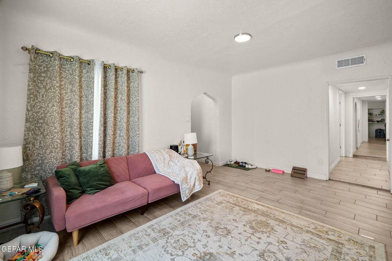 2805 Grant Ave #A - Photo 6 of 20